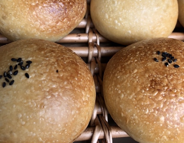 パン フィッシュ アイ パンの表面がブツブツ 梨肌 火ぶくれ になるのはなぜ 原因と対策を考えます 天然酵母パン教室 ぱん蔵 東京 山梨